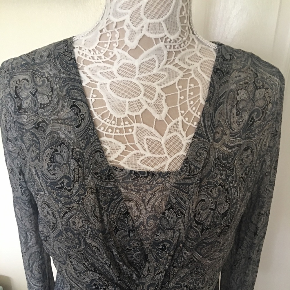 unknown company small silk blouse 34”bust lined